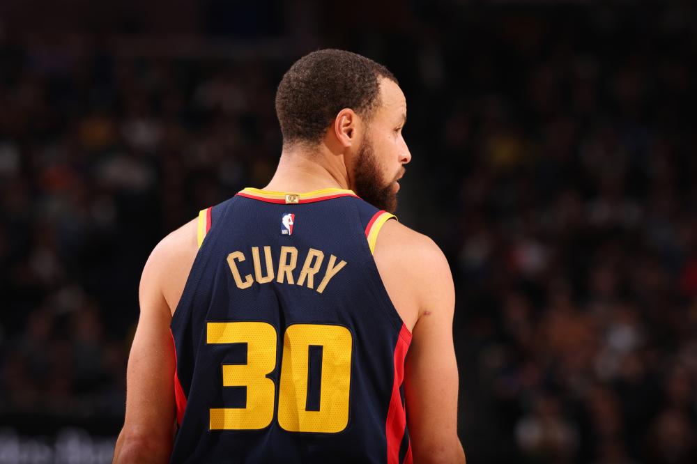 广告收入和 广告收入和